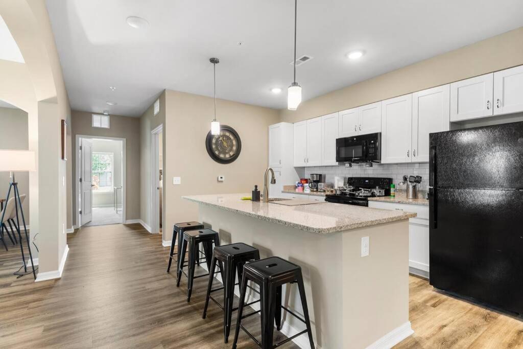 Elegant 2 Bed/2 Bath Apartment In Melbourne Fl Buitenkant foto