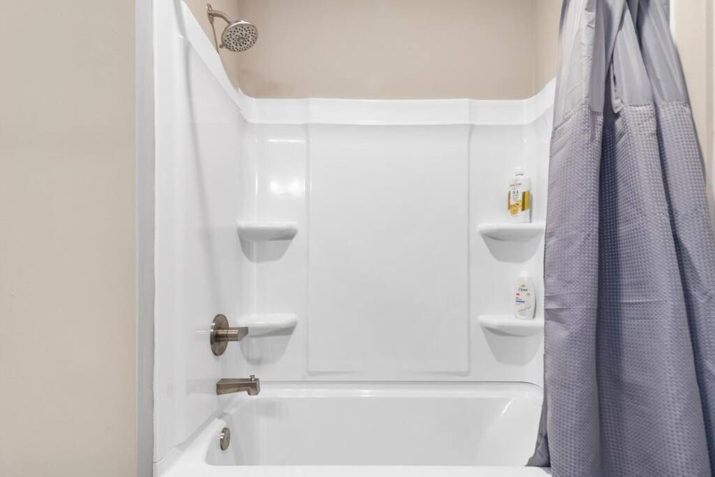 Elegant 2 Bed/2 Bath Apartment In Melbourne Fl Buitenkant foto